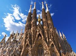La Sagrada Familia, en av de aller beste severdigheter og attraksjoner i Barcelona